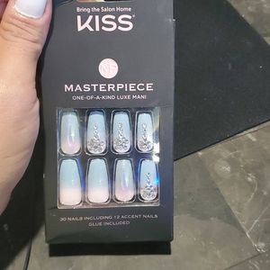 Kiss Nails